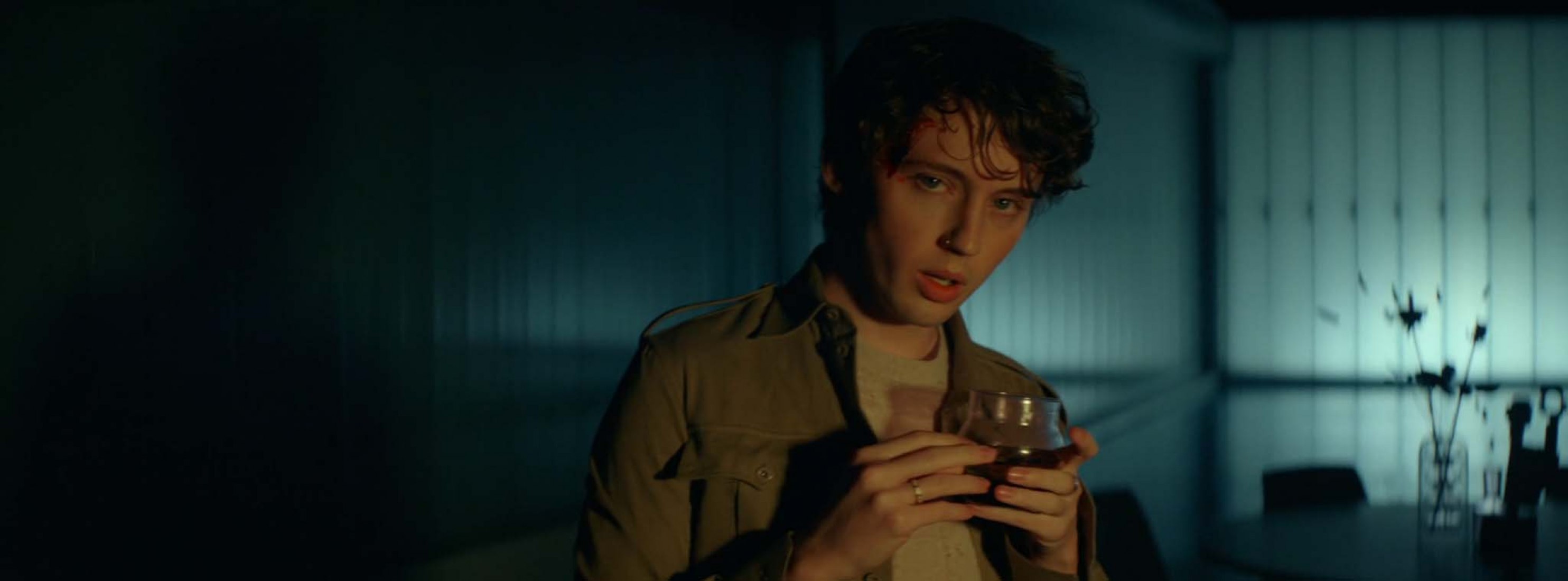 The house as a prison. Easy by Troye Sivan The Strength of