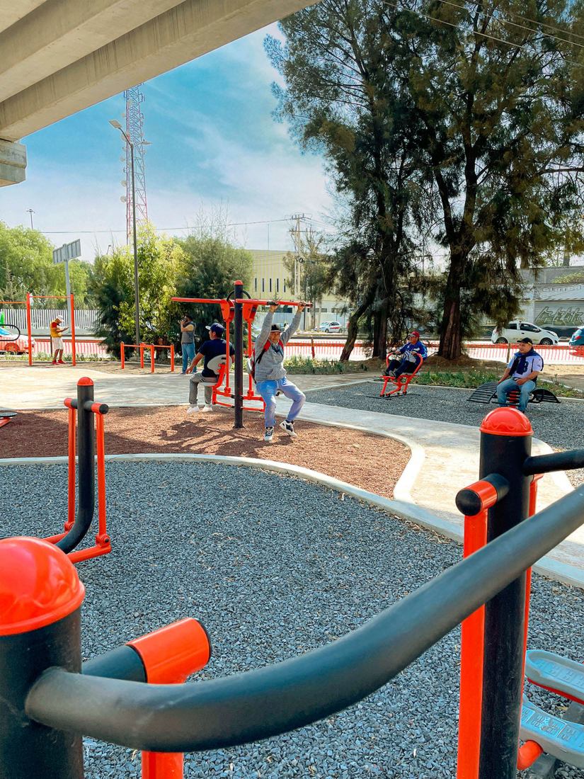 Urban Park El Dique by Taller de Urbanismo MX. Photograph by Erik Jiménez Reyes.