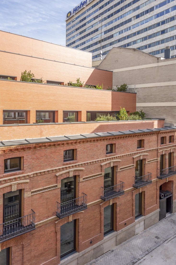 Arquia Bank Offices, in Madrid by Tuñón y Albornoz arquitectos. Photograph by Luis Asín