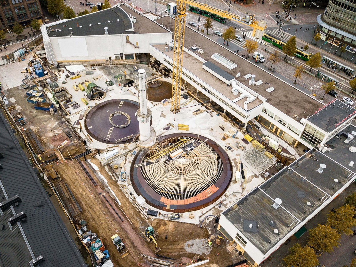 Berd-eye view construction. Amos Rex by JKMM Architects. Photograph by Tuomas Uusheimo