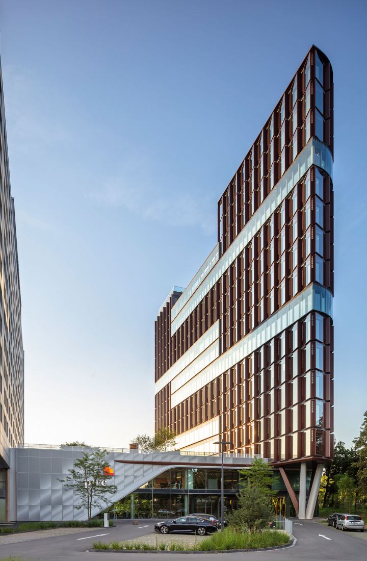 Campus Eclipse de Düsseldorf por UNStudio, HPP Architects. Fotografía por H.G. Esch.