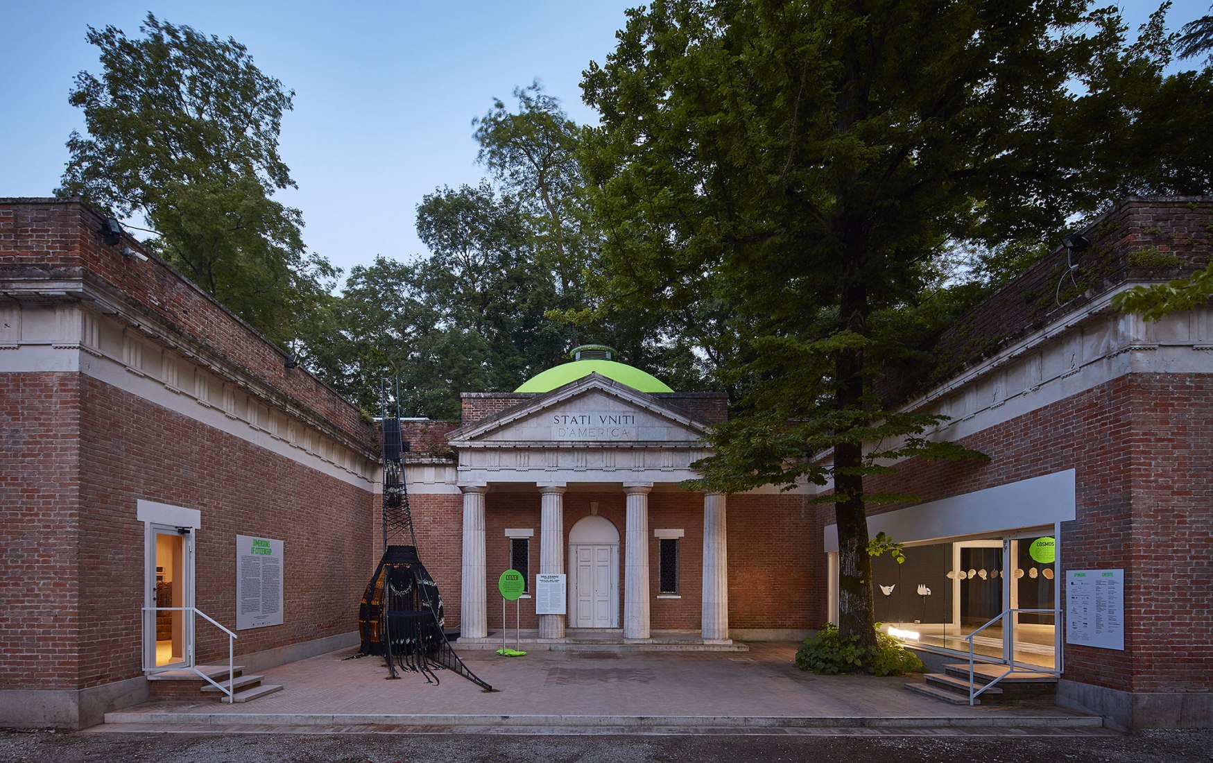 US Pavilion at the 16th International Architecture Exhibition. Photo © Tom Harris. Courtesy of the School of the Art Institute of Chicago and the University of Chicago.