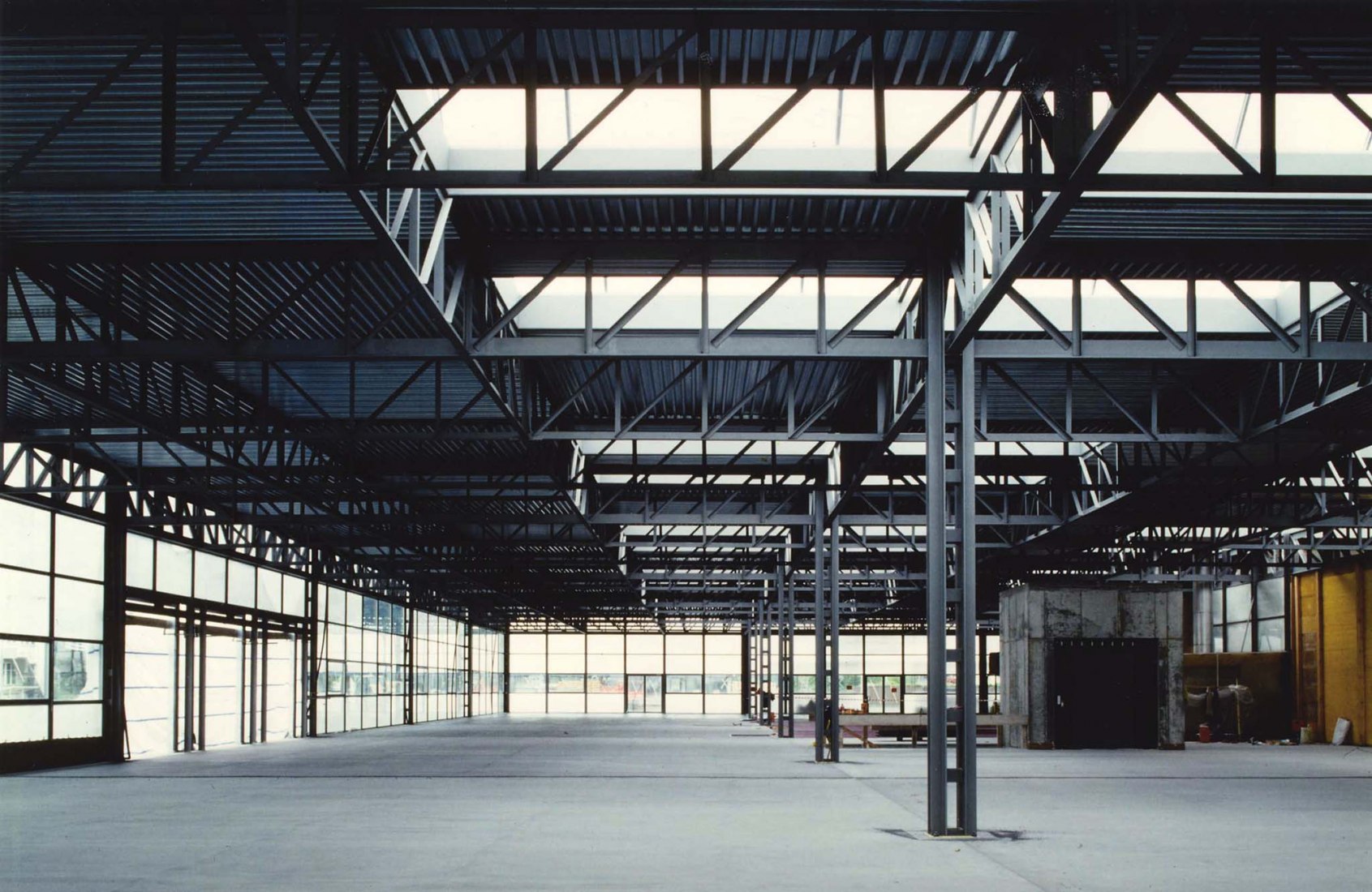 Sistema constructivo de acero USM Haller MAXI, Münsingen, 1963. Rehabilitación de la vivienda Buchli de Fritz Haller. 