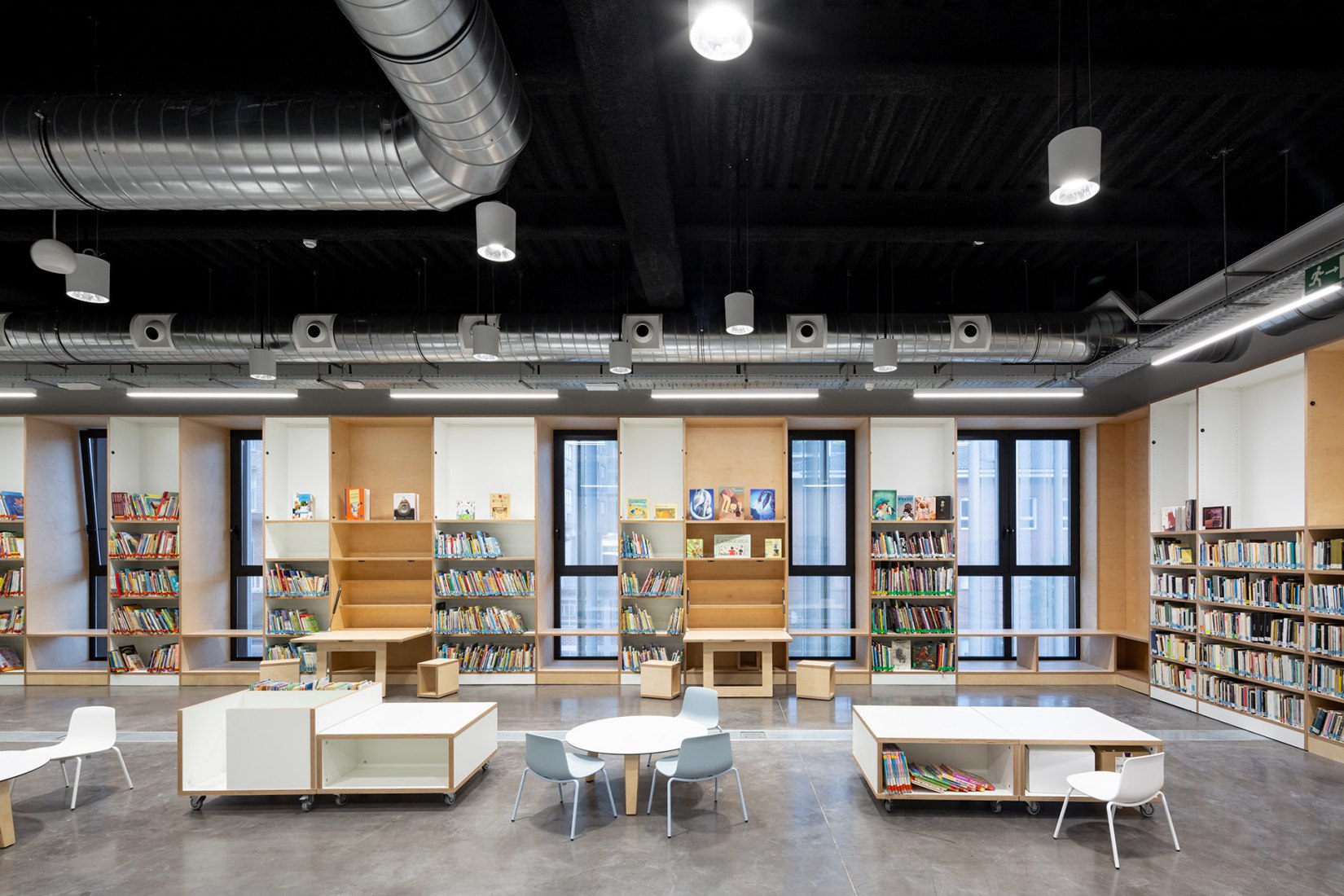 Fábrica Cultural Municipal por VAUMM. Fotografía por Pedro Pegenaute.