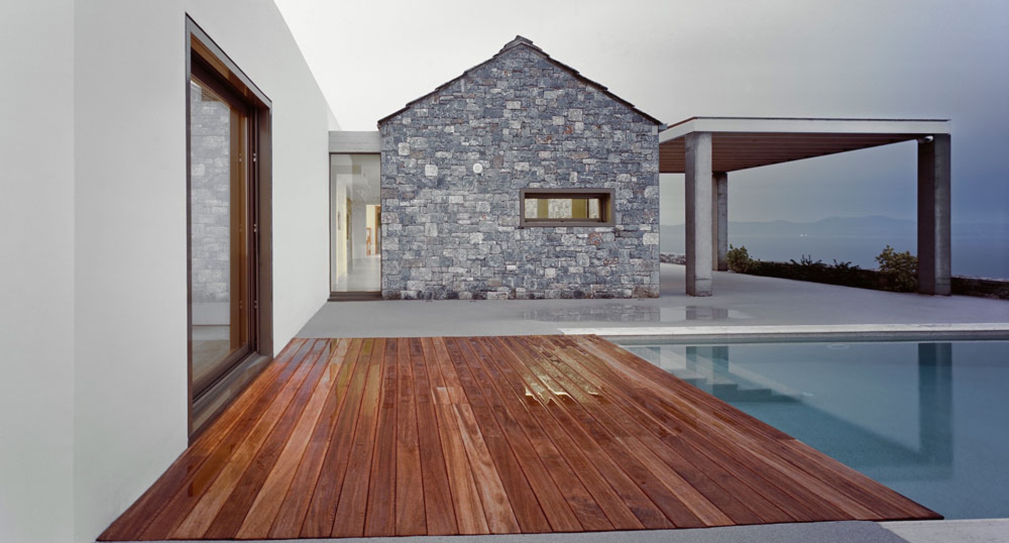 Outside view. Villa Melana by Valia Foufa and Panagiotis Papassotiriou. Photography © Pygmalion Karatzas.
