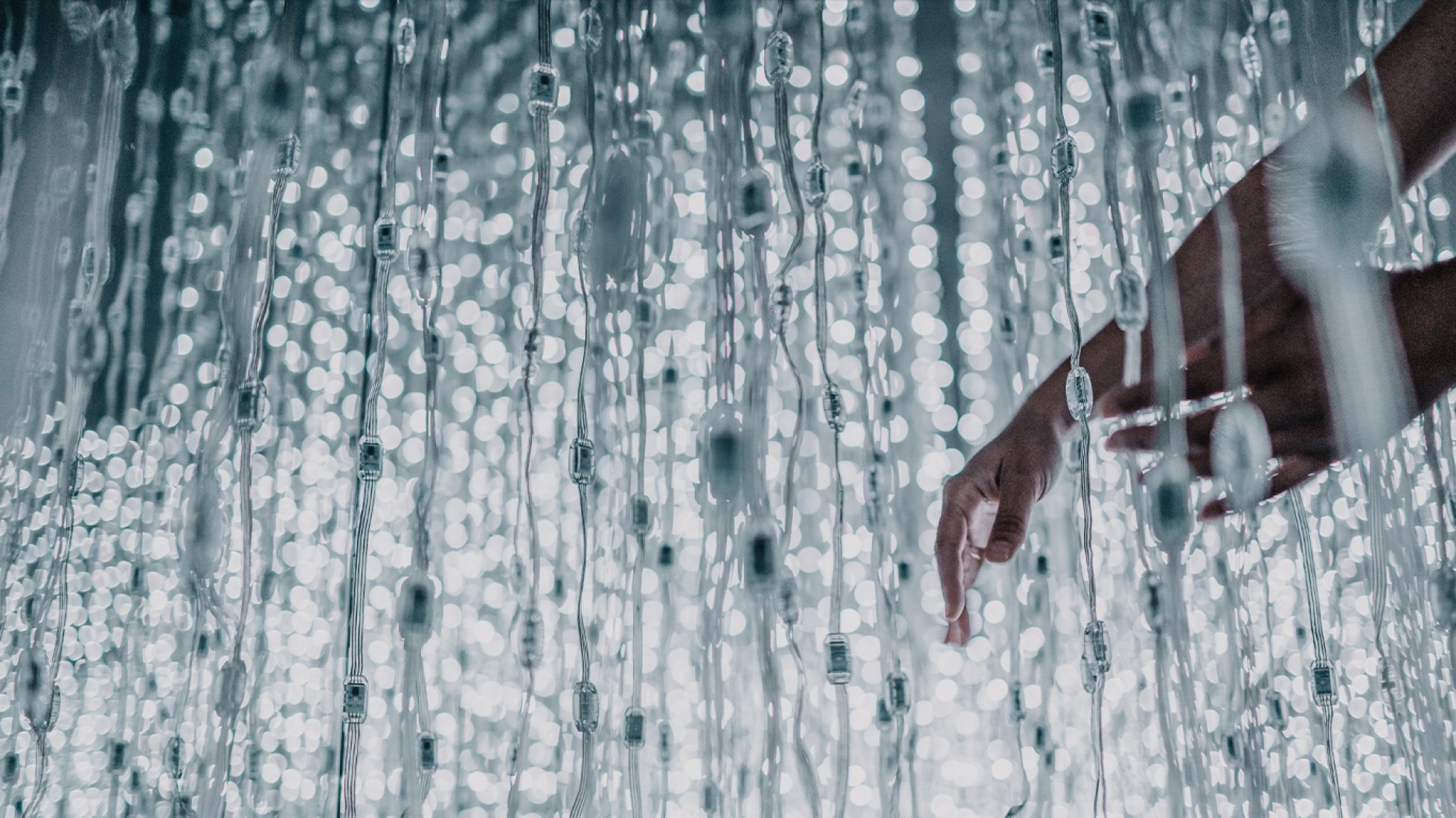 Three-dimensional time wrap by Vitamin Studio. Photograph by Oscar Rivero