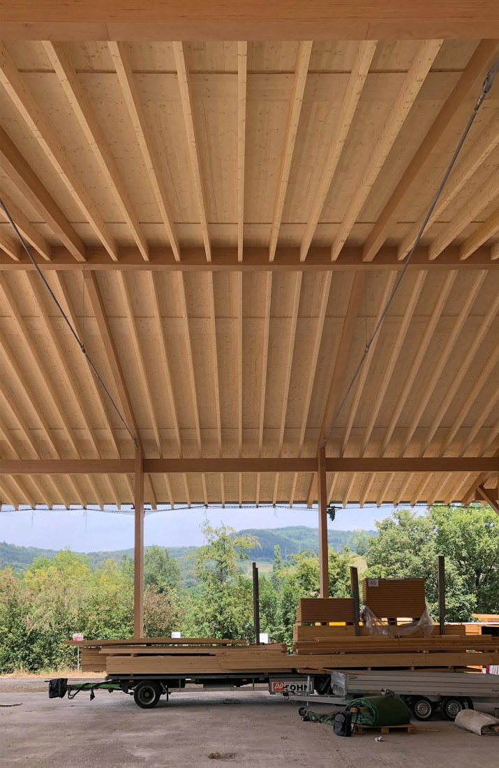 Everything under one roof. New Road Works Depot by VOSS Architects ...