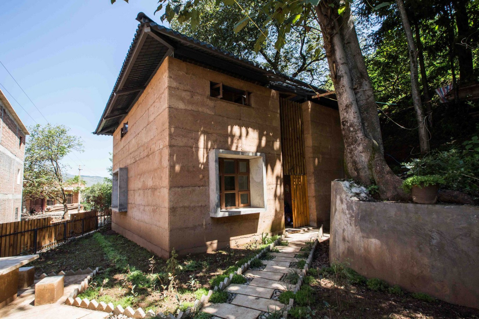 Post-Earthquake Reconstruction Project in Guangming Village by The Chinese University of Hong Kong & Kunming University of Science and Technology. Image Courtesy of World Architecture Festival