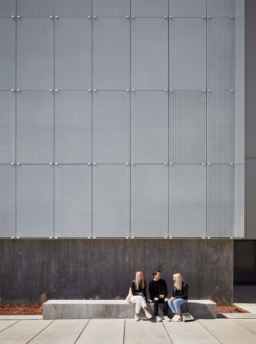The Momentary por Wheeler Kearns Architects. Fotografía por Tom Harris