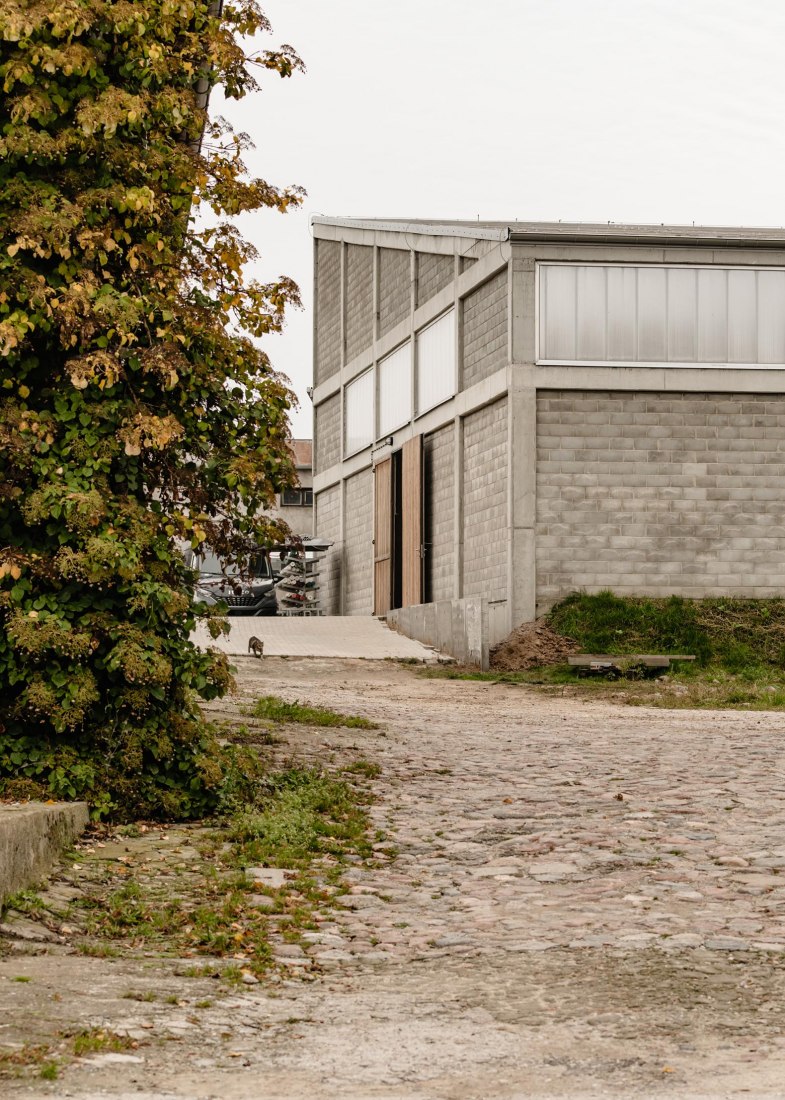 Horse House Stable by Wiercinski Studio. Photograph by ONI studio.