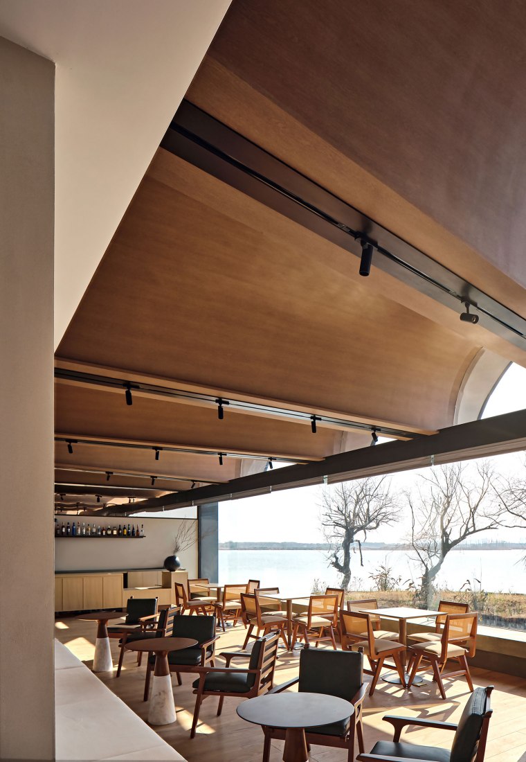 Hotel Boatyard por GOA y WJ STUDIO. Fotografía por Zhang Xi.