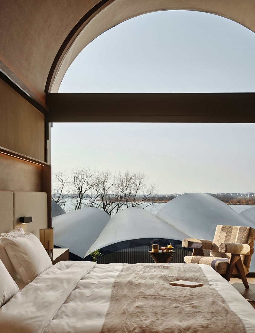 Hotel Boatyard por GOA y WJ STUDIO. Fotografía por Zhang Xi.