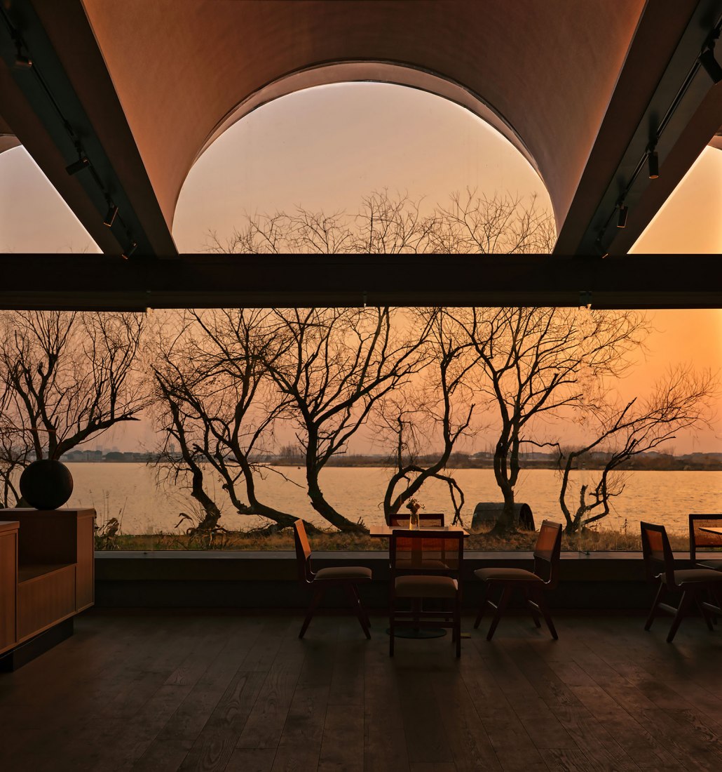 Hotel Boatyard por GOA y WJ STUDIO. Fotografía por Zhang Xi.