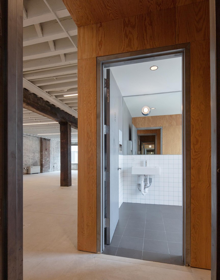 77 Washington building by Worrell Yeung. Photograph by Naho Kubota