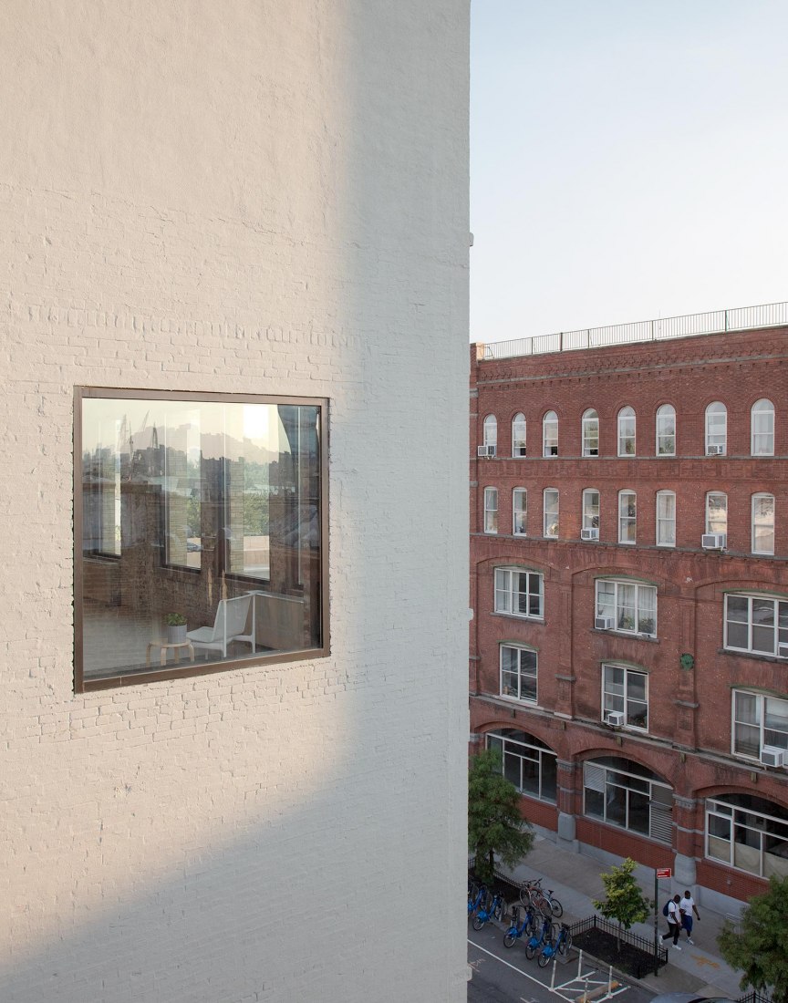 77 Washington building by Worrell Yeung. Photograph by Naho Kubota
