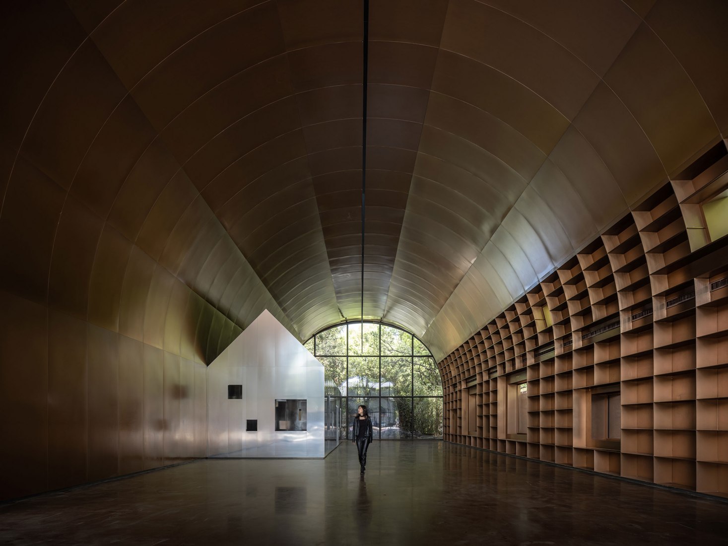 «Copper Blockhouse» por Wutopia Lab. Fotografía por CreatAR Images.