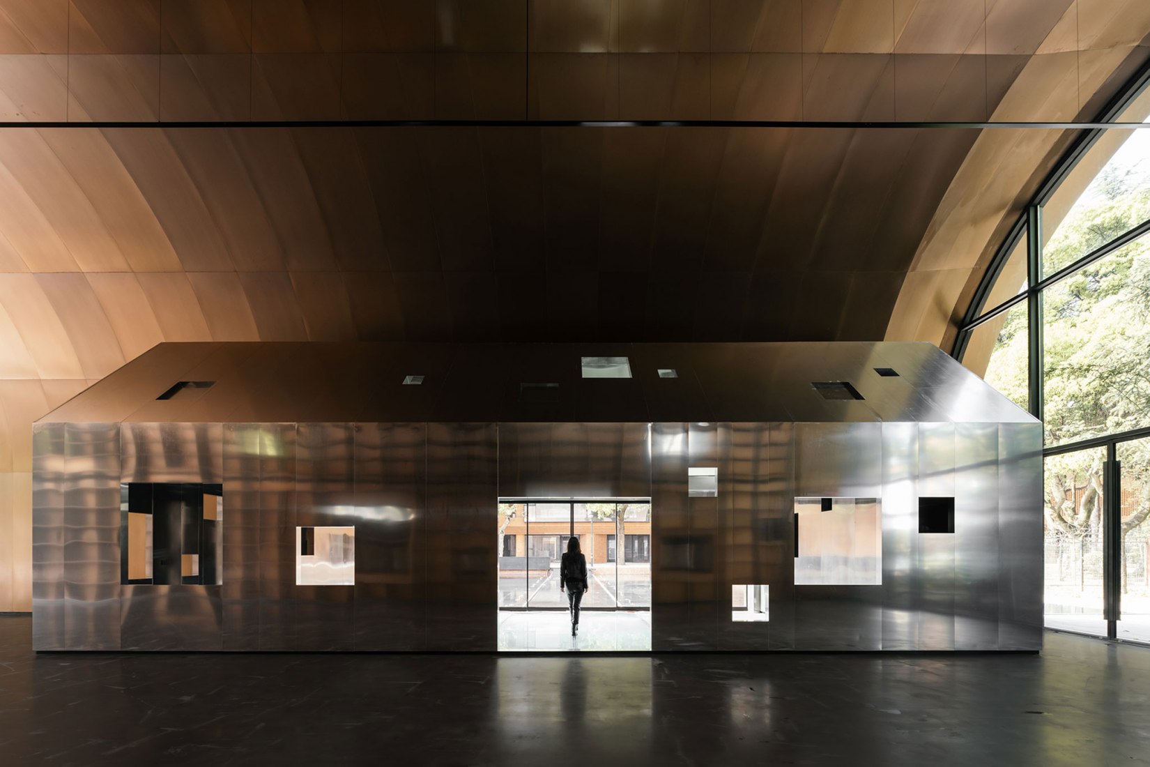 «Copper Blockhouse» por Wutopia Lab. Fotografía por CreatAR Images.