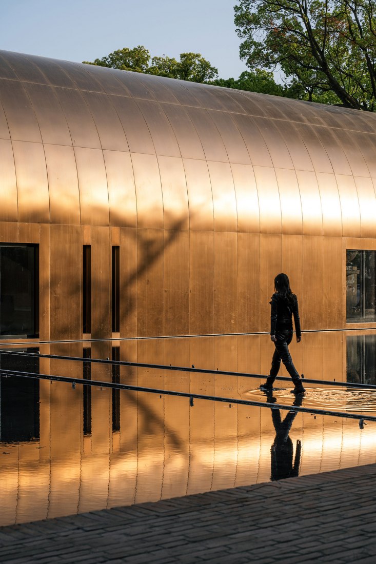 «Copper Blockhouse» por Wutopia Lab. Fotografía por CreatAR Images.
