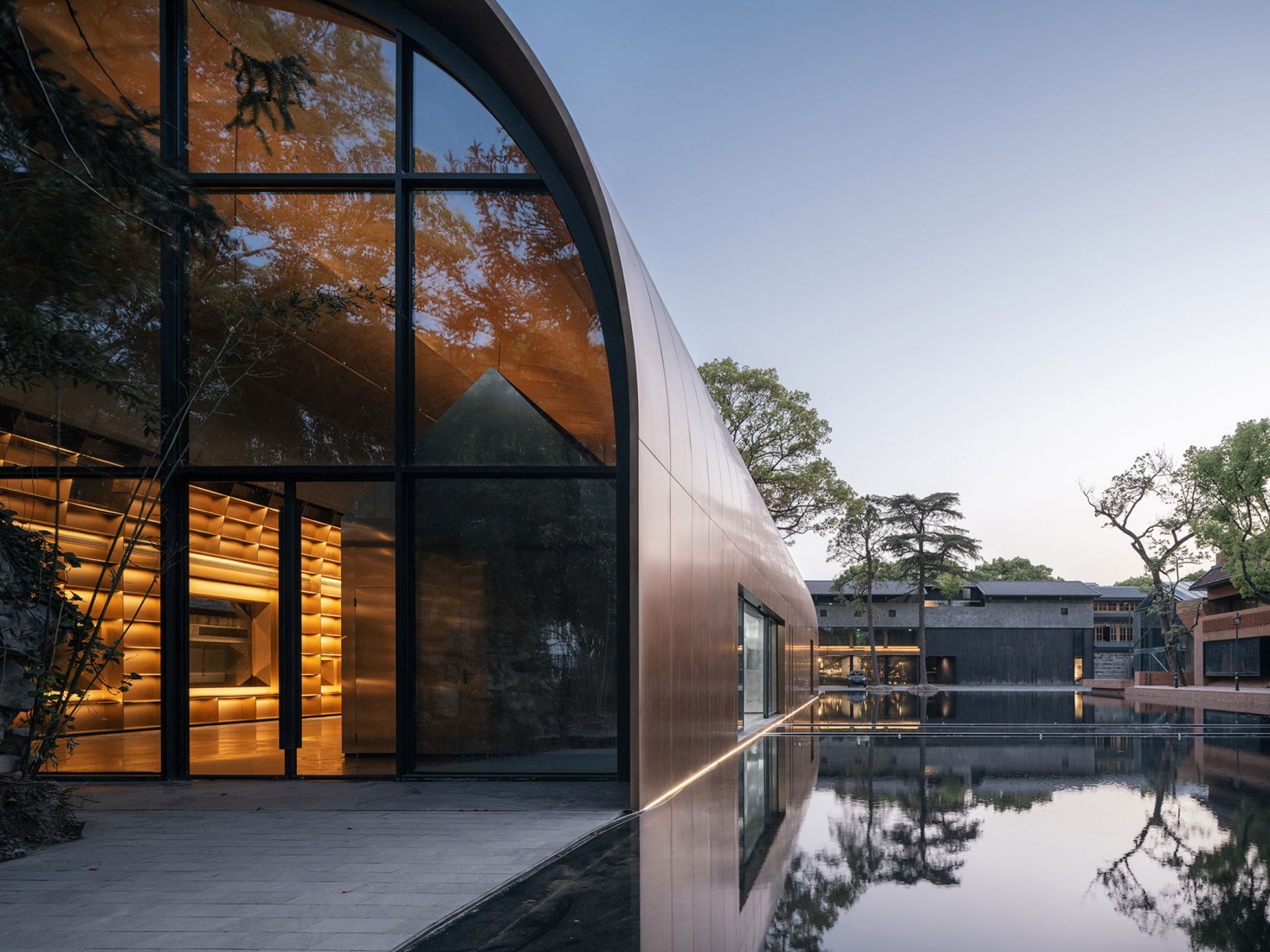 «Copper Blockhouse» por Wutopia Lab. Fotografía por CreatAR Images.