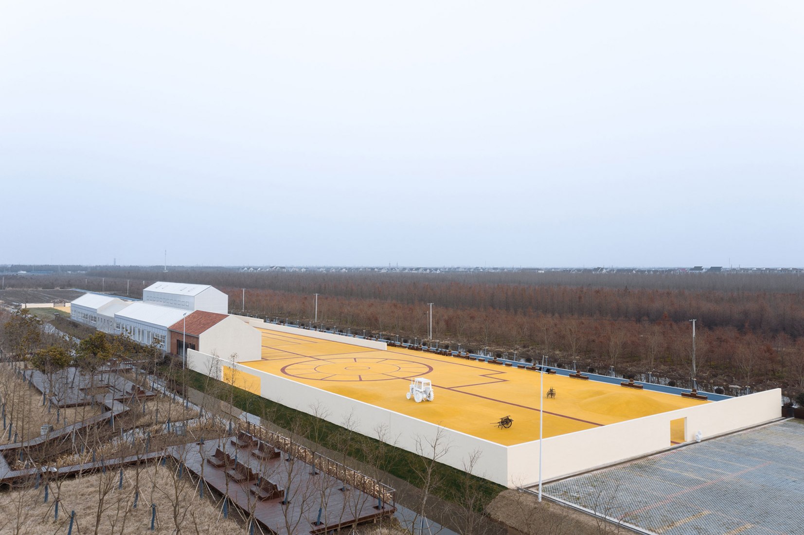 El corral dorado. El País de la Cucaña del hombre corriente por Wutopia Lab. Fotografía por CreatAR Images
