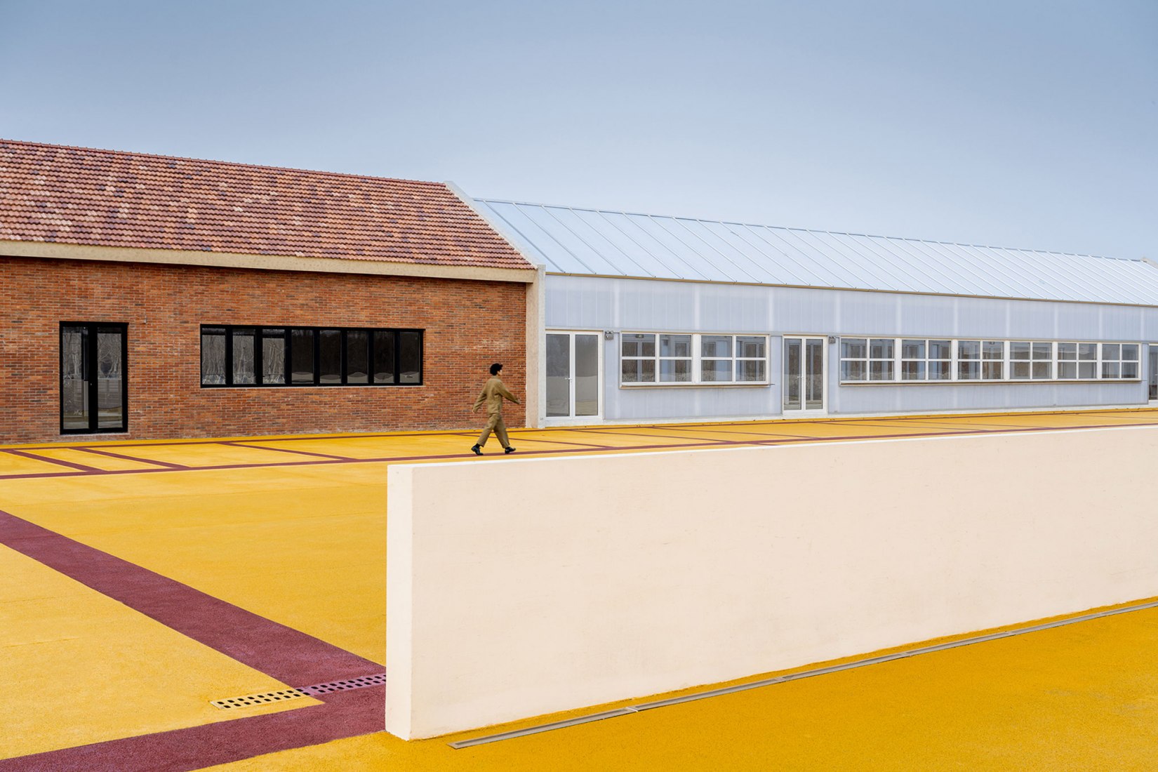 El corral dorado. El País de la Cucaña del hombre corriente por Wutopia Lab. Fotografía por CreatAR Images