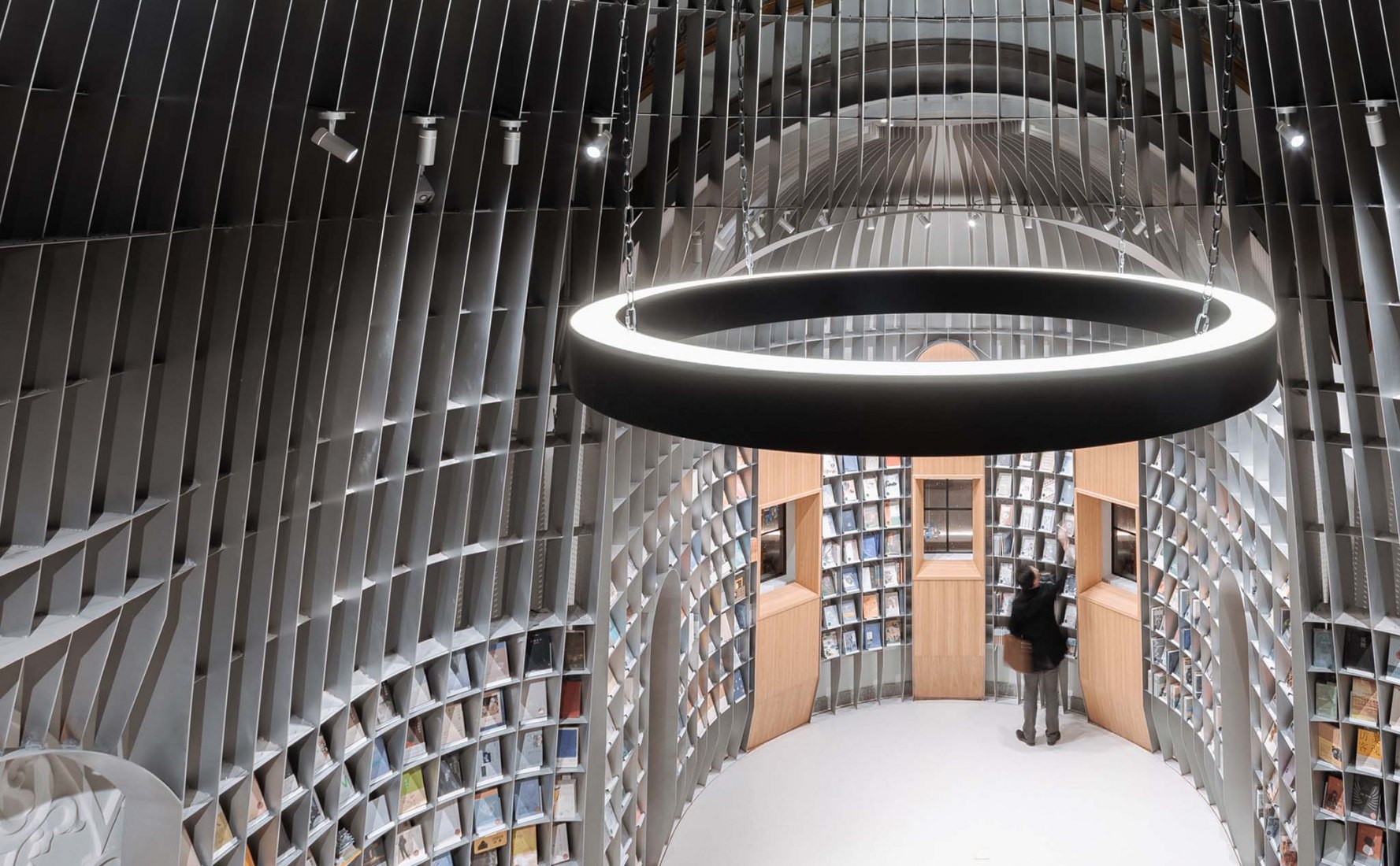 Tienda de poesía Sinan Books por Wutopia Lab. Fotografía por CreatAR Images
