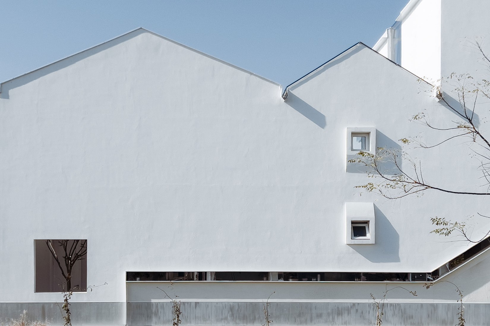 The White Suzhou Section Homestay por Wutopia Lab. Fotografía por CreatAR Images