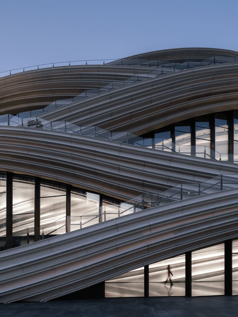 West Bund Orbit por Wutopia Lab. Fotografía por CreatAR Images.