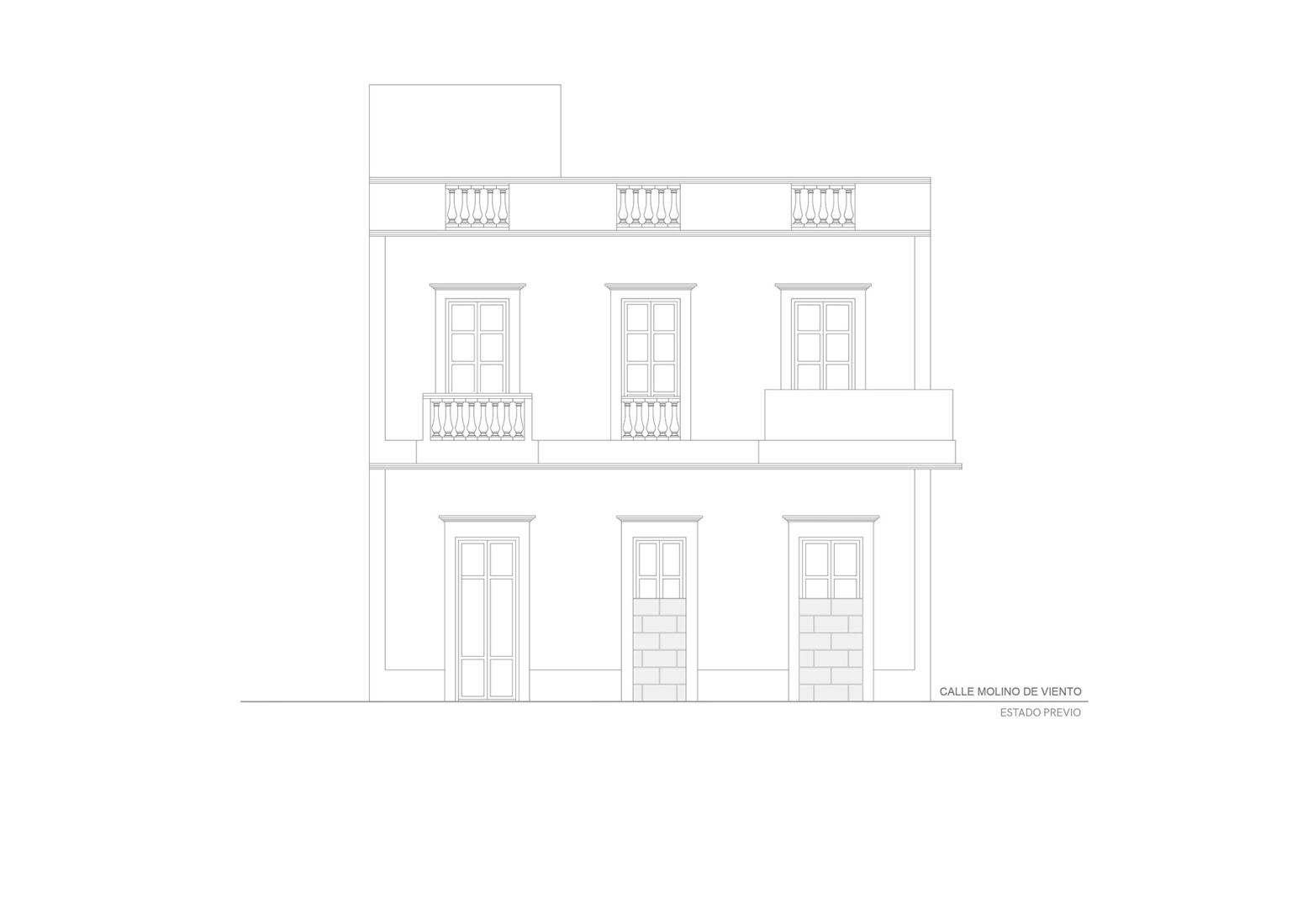 Previous state elevation on Molino de Viento street. House M by Xstudio.