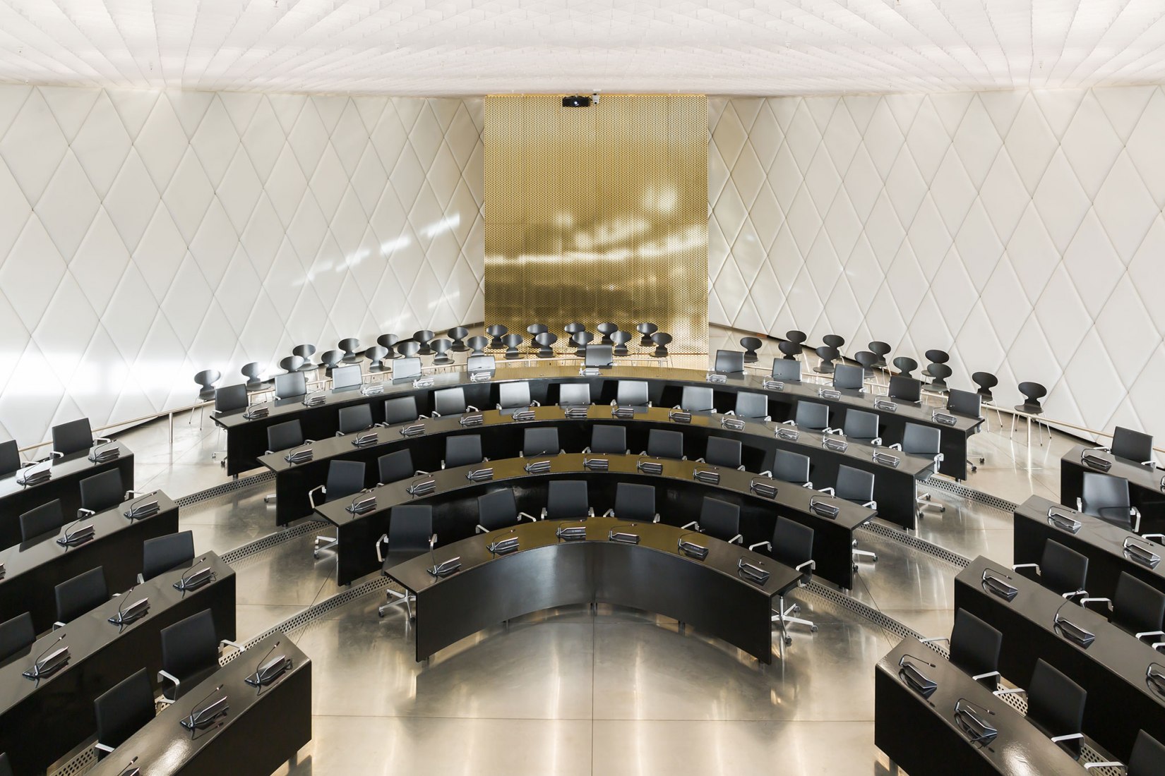 Headquarters of the Province of Antwerp by Xaveer De Geyter Architects. Photograph by Maxime Delvaux.