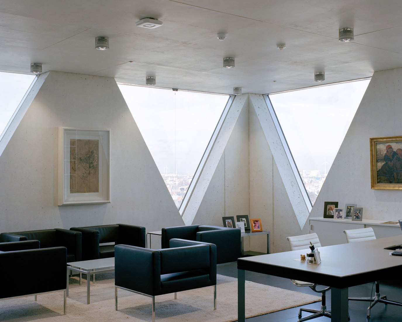 Headquarters of the Province of Antwerp by Xaveer De Geyter Architects. Photograph by Maxime Delvaux.