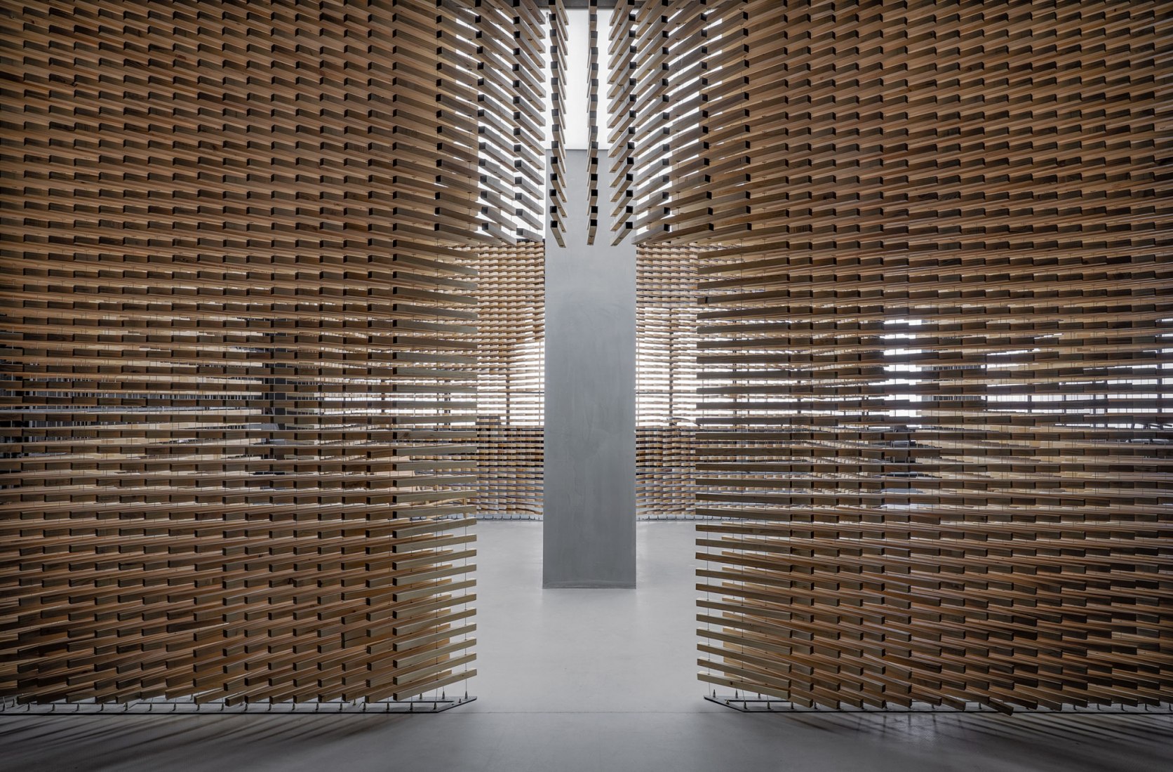 Taller y espacio de exposición de Shenzhen Qizhushe por YI+MU. Fotografía por YI+MU Design Office