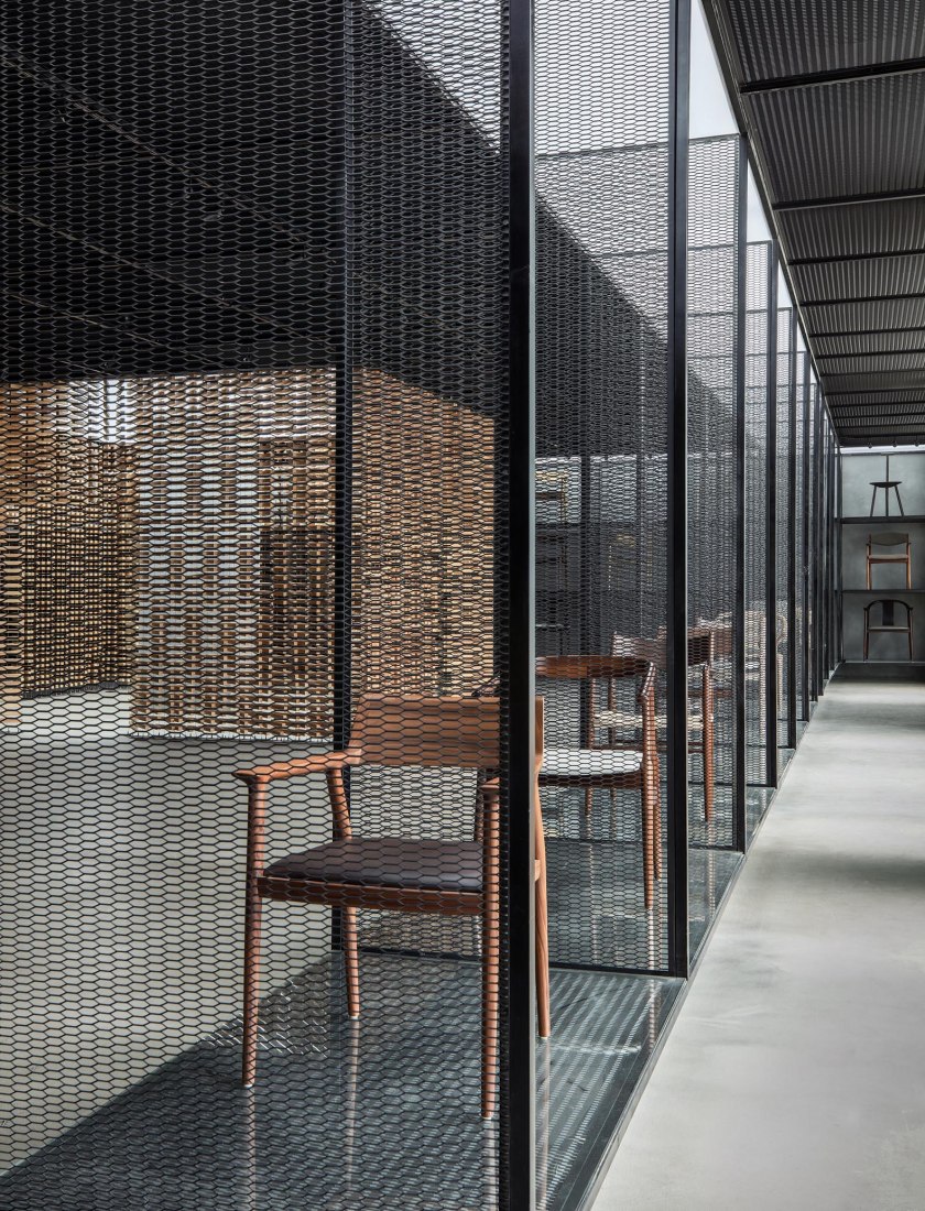 Taller y espacio de exposición de Shenzhen Qizhushe por YI+MU. Fotografía por YI+MU Design Office