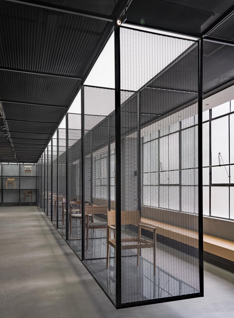 Taller y espacio de exposición de Shenzhen Qizhushe por YI+MU. Fotografía por YI+MU Design Office