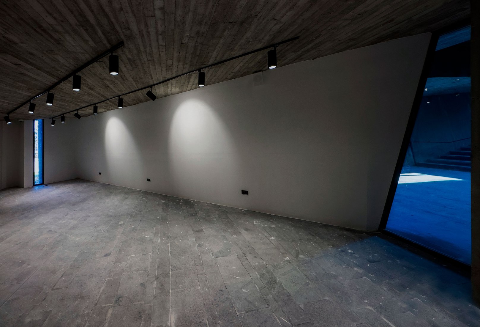 Centro en recuerdo del terremoto de Bolu por YNRDG Architecture. Fotografía por Öner Demircan