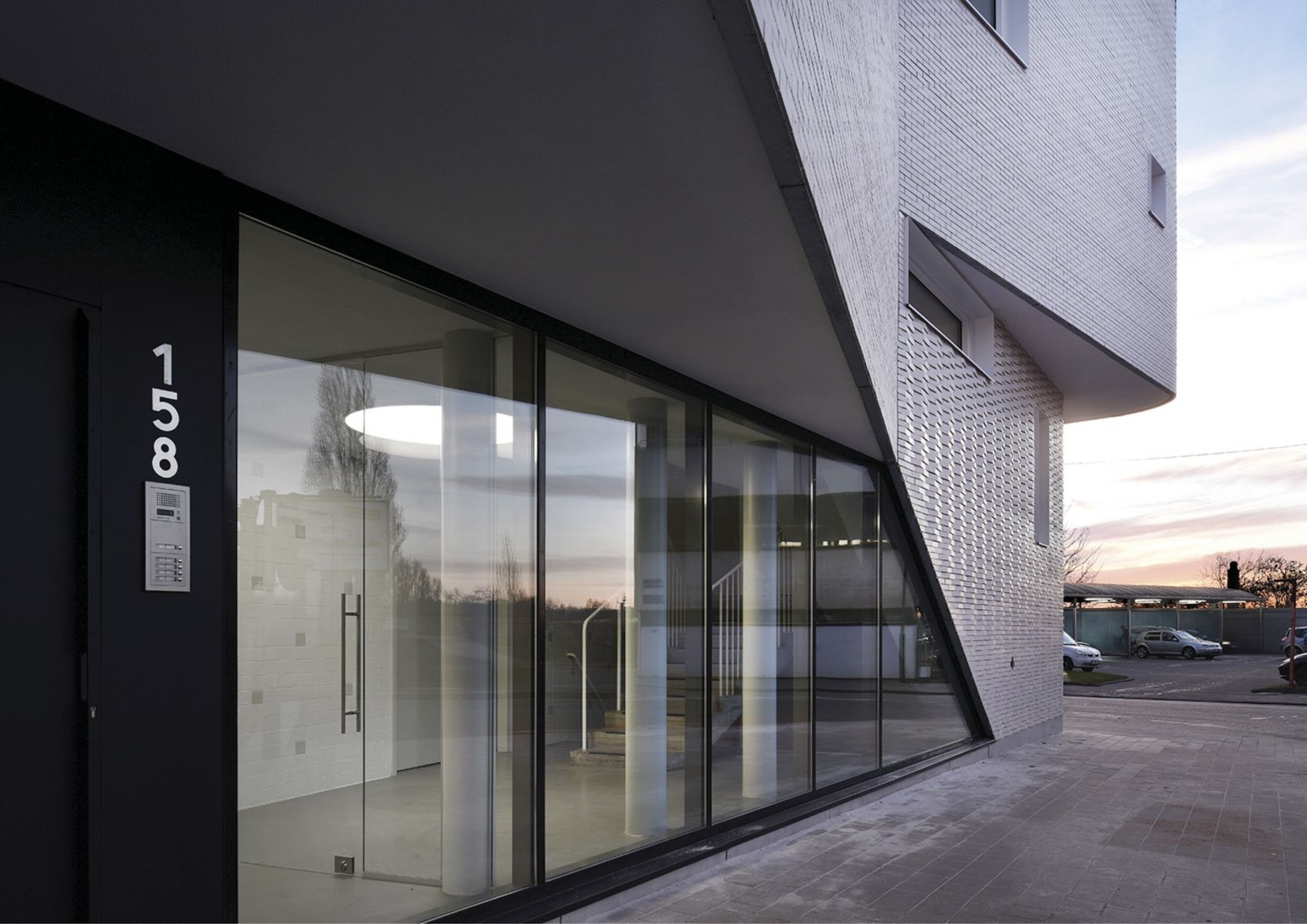 Access detail. NAVEZ - 5 social units by MSA/V+. Photography © Serge Brison / MSA