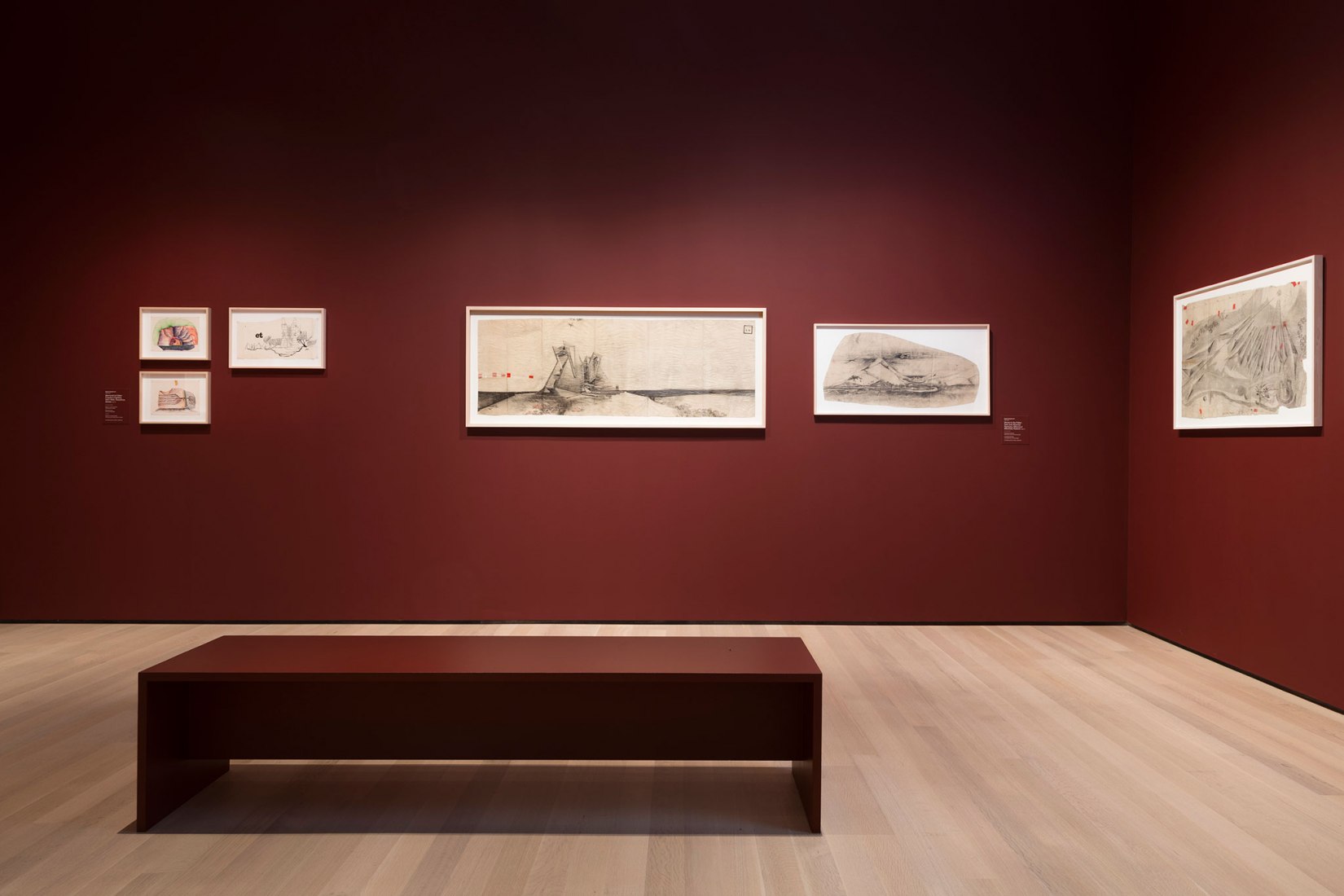 Vista de instalación de Hacia una utopía concreta: Arquitectura en Yugoslavia, 1948-1980, Museo de Arte Moderno, Nueva York, 15 de julio de 2018 - 13 de enero de 2019. © 2018 Museo de Arte Moderno. Fotografía por Martin Seck. Cortesía del MoMA