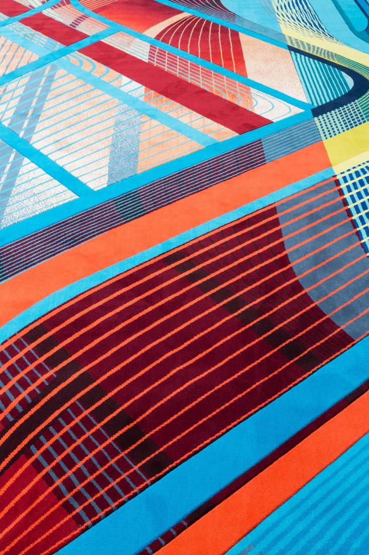 Serie RE/Form Striation por Zaha Hadid Design para Royal Thai 