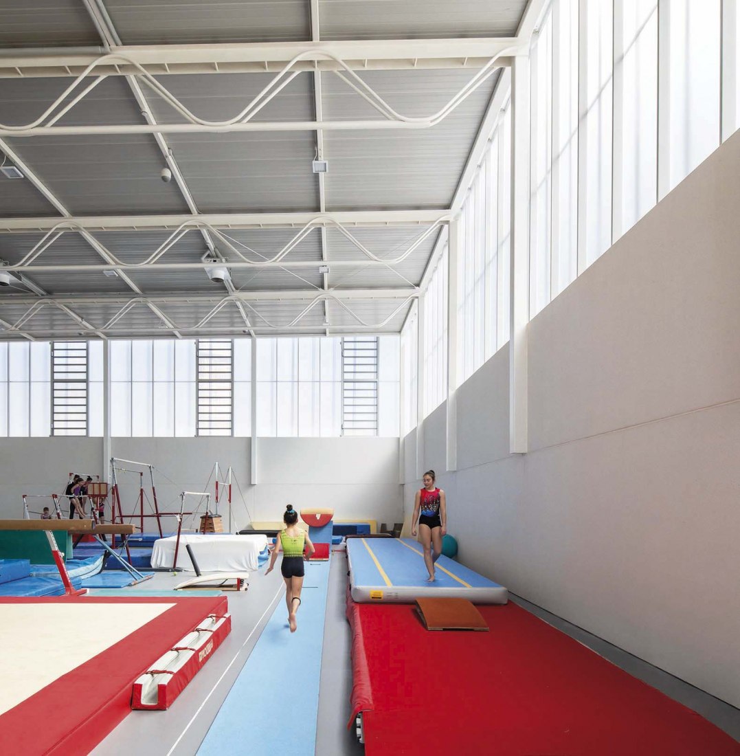 Sports area Ricard Ginebreda F3 by Roger Méndez - AMB. Photograph by Marcela Grassi.