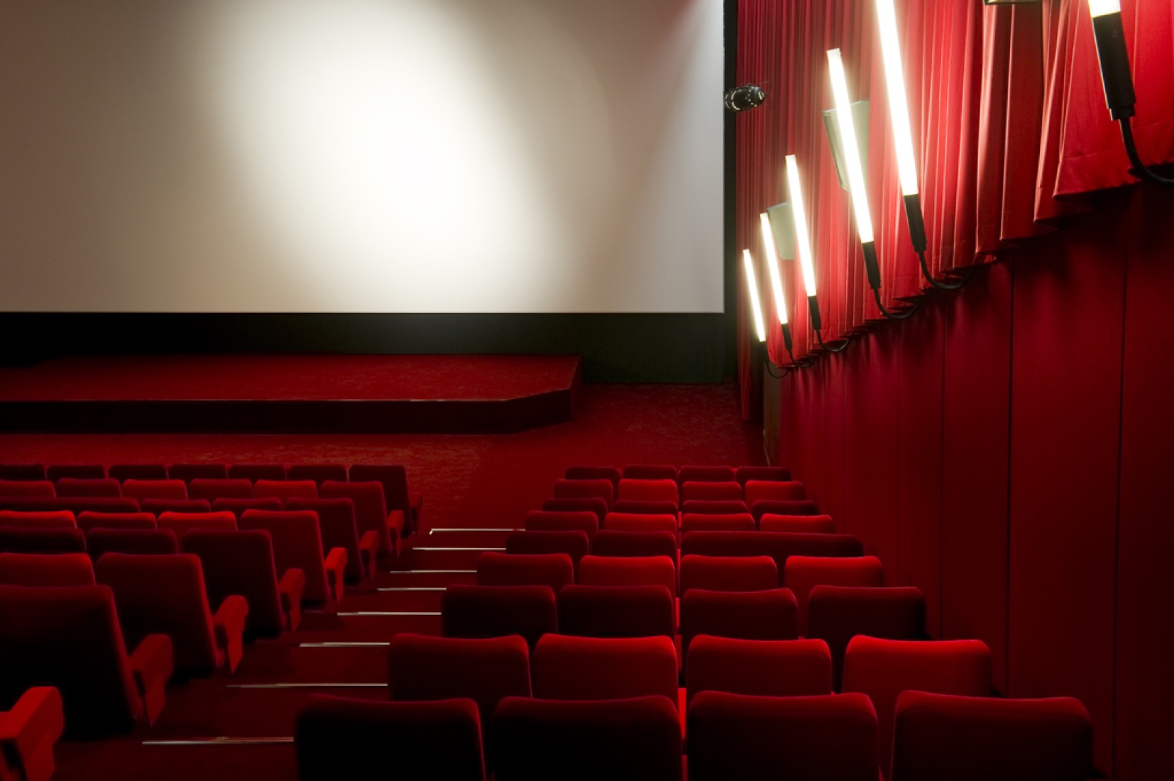 Sala de proyección 2 del CINE 32. Fotografía © Adélaide Maisonabe. Cortesía de ENCORE HEUREUX.