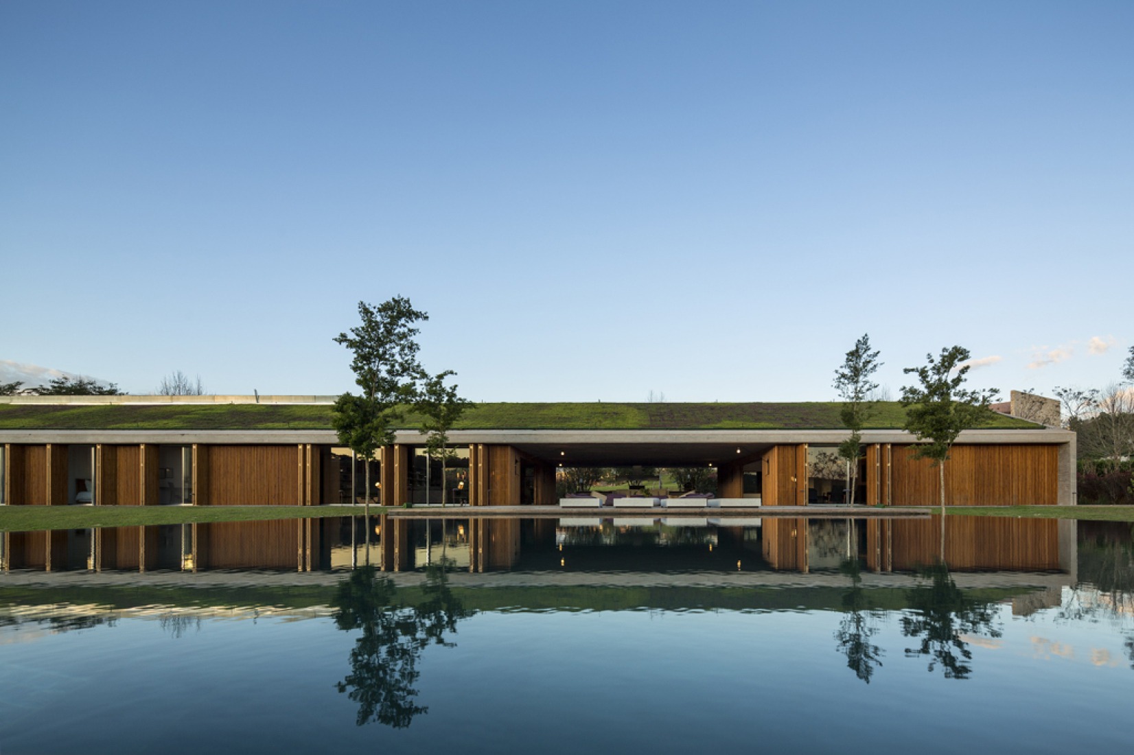 M&M House por studio MK27. Fotografía © Fernando Guerra | FG+SG.