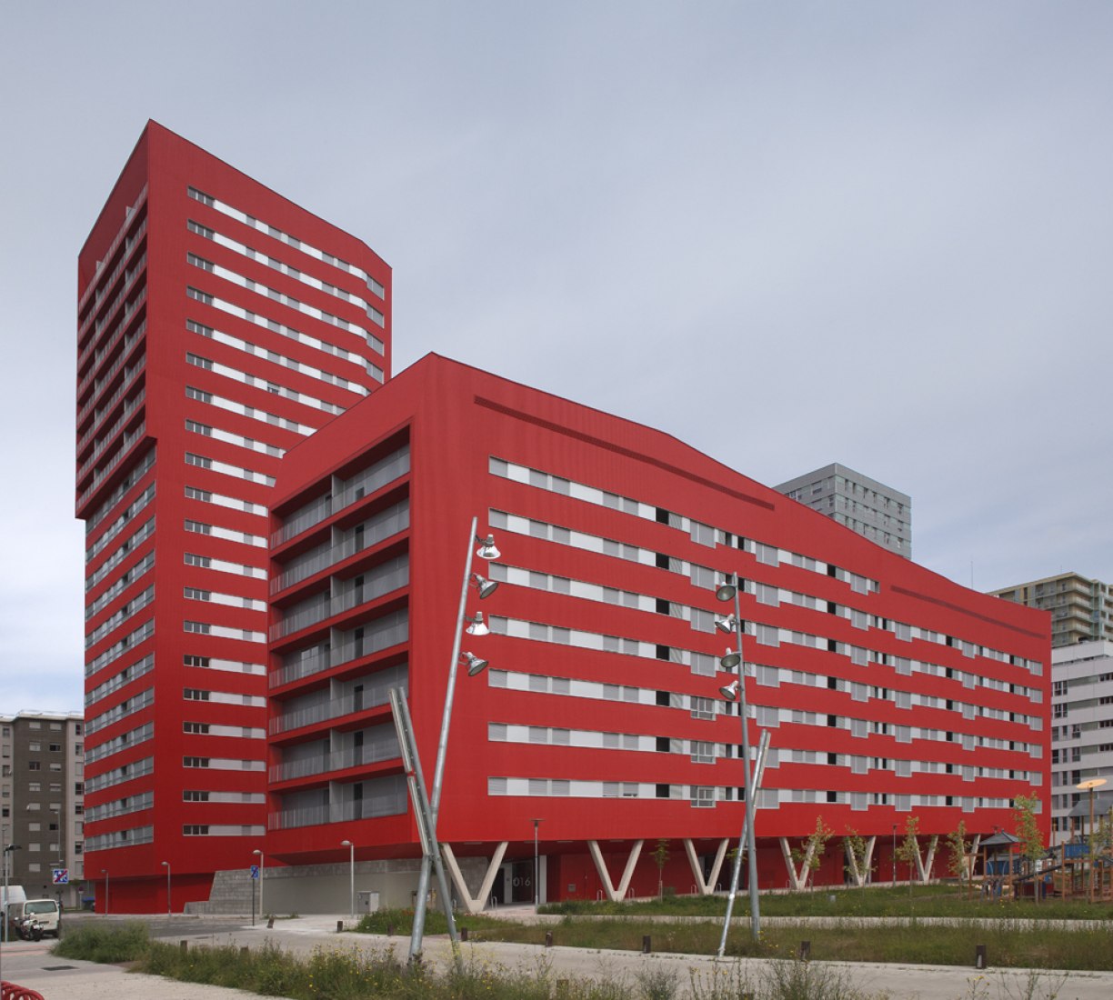 242 SOCIAL HOUSING UNITS | METALOCUS