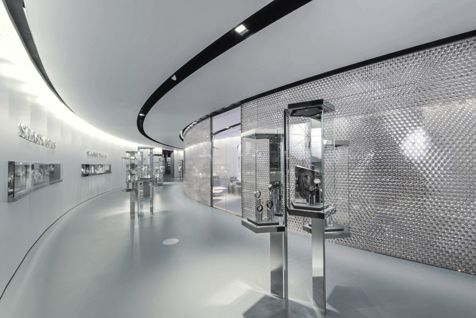 Swarovski Stand, Baselworld 2013 by Tokujin Yoshioka | METALOCUS