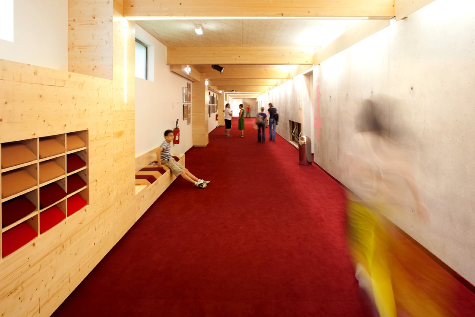 Vista interior del CINE 32, Fotografía © Sébastien Normand. Cortesía de ENCORE HEUREUX.