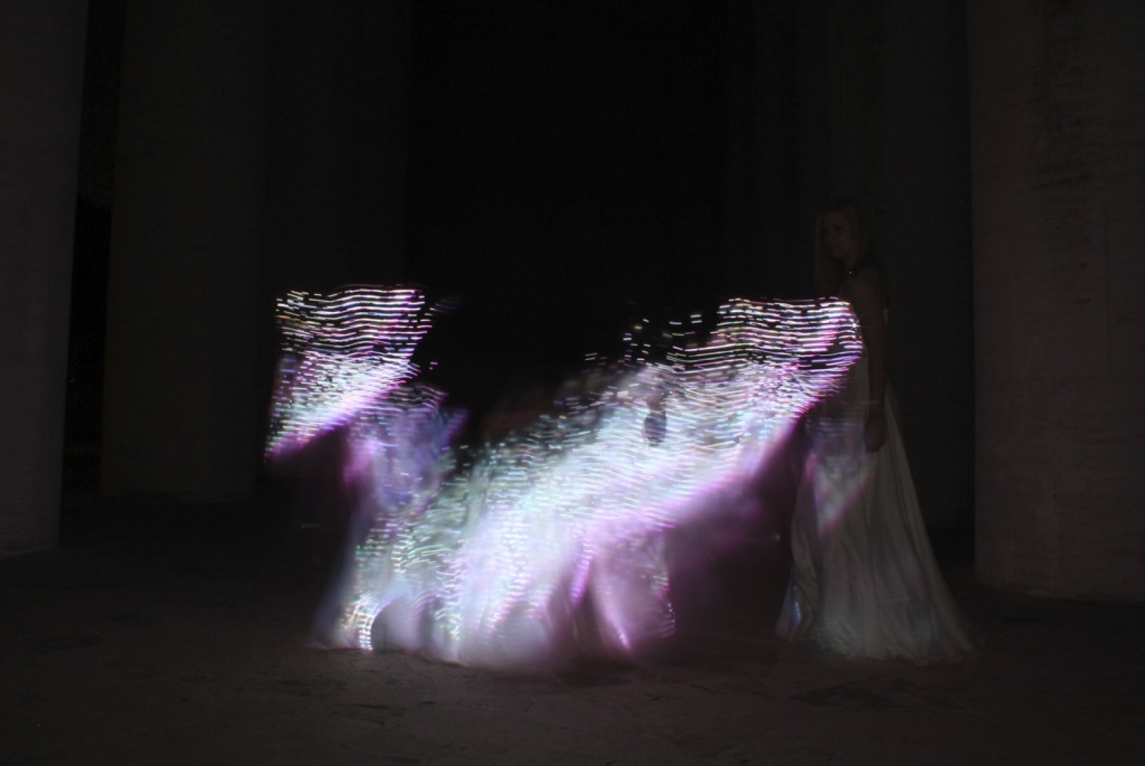 El Vestido Aurora es una de las piezas más representativas de la colección de Alta Costura CuteCircuit.