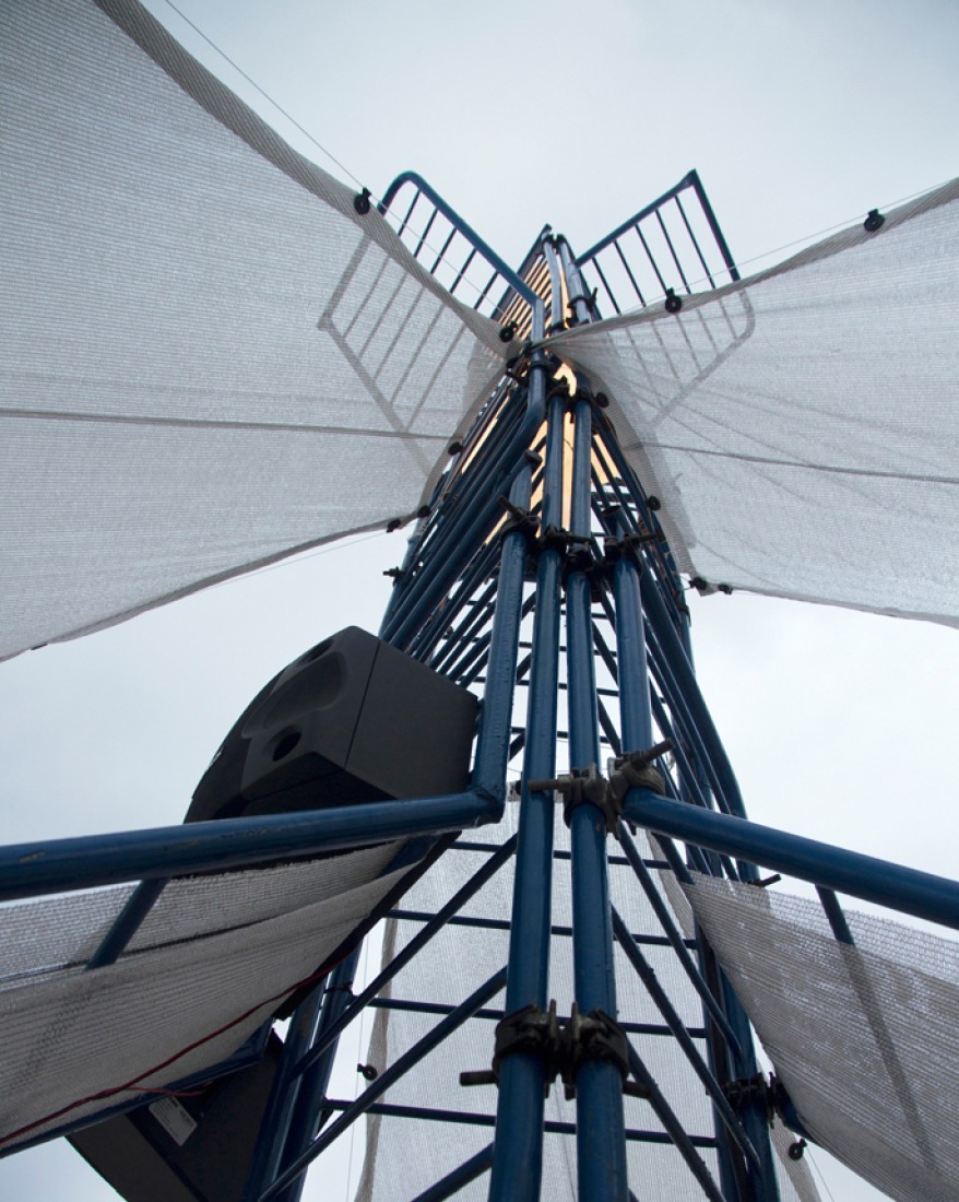 Estructura del faro. Valla Faro por Colectivo Desenfreno. Fotografía cortesía de los autores.