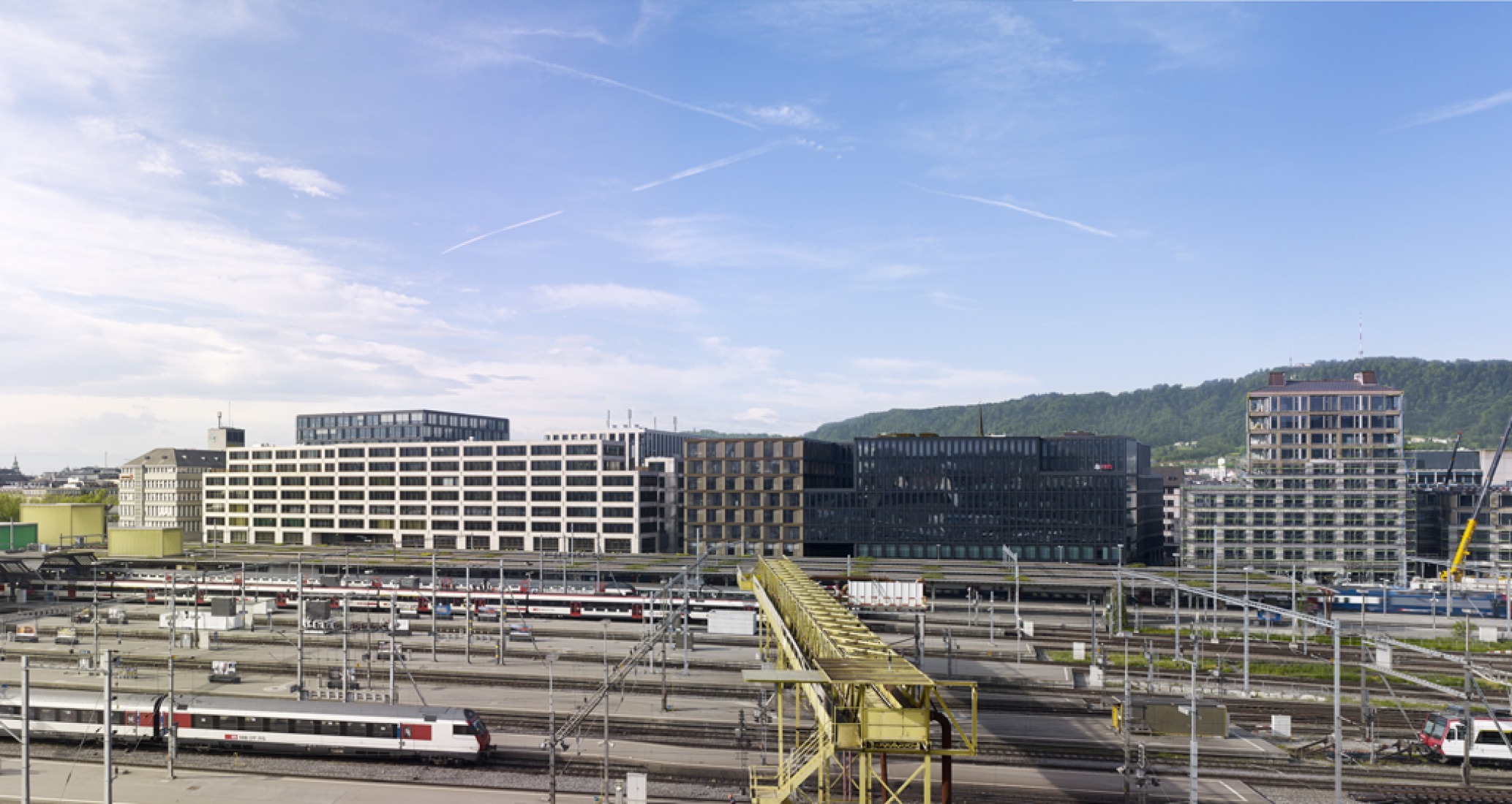 Vista de Europaallee. Freischützgasse House, Europaallee 21, por David Chipperfield Architects. Fotografía © Stefan Müller.
