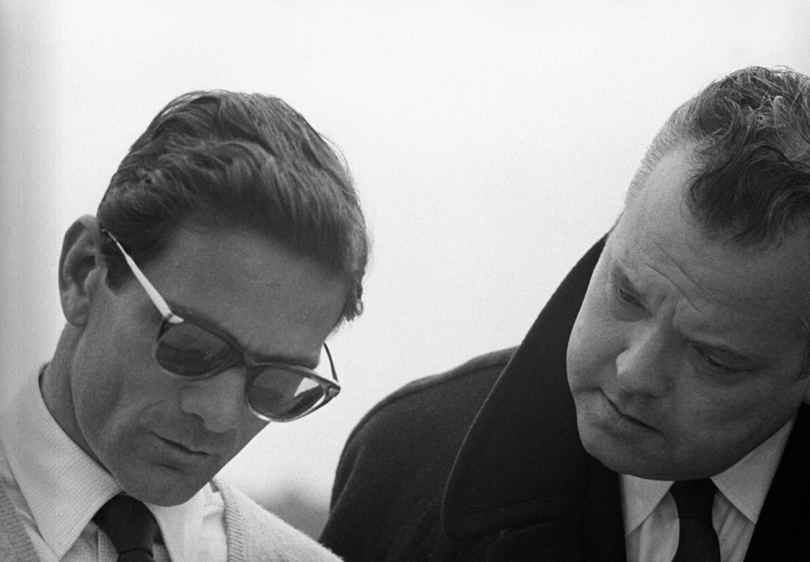 Orson Welles and Pier Paolo Pasolini on the set of  La ricotta, 1962 © Reporters Associati -  Roma. Courtesy of CCCB. 