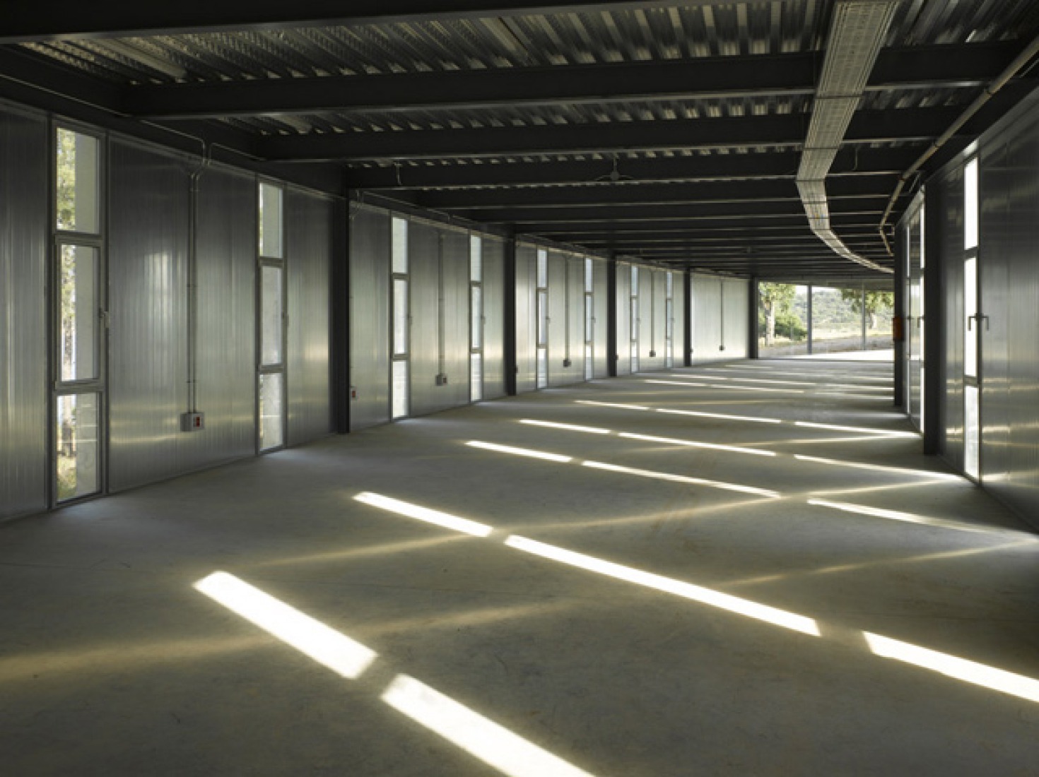 Interior view. Sport Innovation Centre. Pantano de Gabriel and Galán, Guijo de Granadilla, Cáceres. 2008, by JMSG. Image courtesy of Jose María Sánchez García.