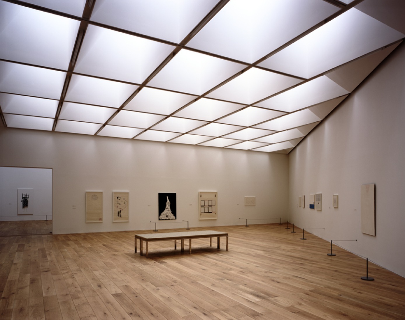Sala interior. Nottingham Contemporary por Caruso St John Architects. Fotografía © Helene Binet.